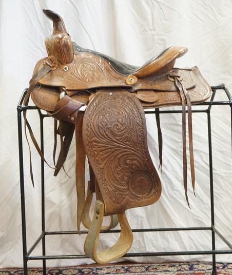 WESTERN SADDLE BY RED WRANGER SADDLERY: WESTERN SADDLE BY RED WRANGER SADDLERY, MEASURE FROM HORN TO END OF SEAT APPROXIMATELY 19 IN