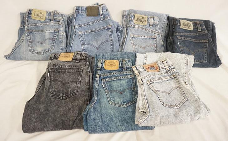 LOT OF 7 PAIRS OF VINTAGE LEVIS SILVER TAB JEANS: LOT OF SEVEN PAIRS OF VINTAGE USA MADE LEVI STRAUSS & COMPANY SILVER TAB JEANS, SIZES ARE; 32 X 34, 27 X 30, 29 X 30, 29 X 32, 28 X 30, 28 X 24, & 27 X 34