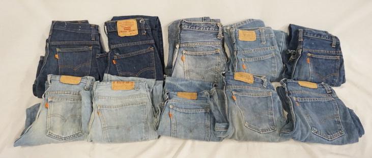 LOT OF 10 PAIRS OF VINTAGE LEVI'S JEANS W/ ORANGE TABS.: LOT OF TEN PAIRS OF VINTAGE LEVI STRAUSS & COMPANY JEANS W/ ORANGE TABS. LOT INCLUDES A PAIR OF BELL BOTTOMS SIZE; 27 X 30. THE REST ARE SIZES; 29 X 34, 26 X 31, 27 X 27, 26 X 29, 29 X 32, 26 X 27, 27