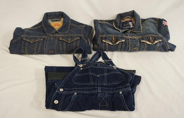 TWO LEVIS DENIM JACKET & OVERALLS: LOT OF TWO LEVIS DEMIN JACKETS, BOTH SIZE MEDIUM. ONE JACKET IS DECORATED W/ HARLEY DAVIDSON PATCHES & A PAIR OF OVERALLS SIZE 7X. VARYING DEGREES OF WEAR