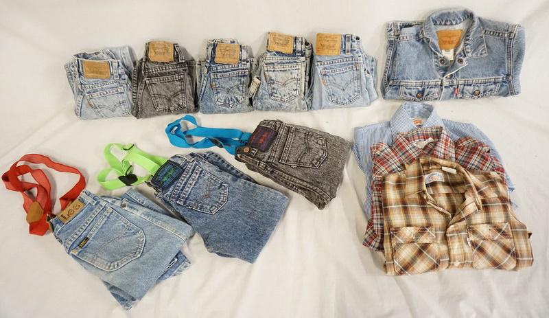 LOT OF SMALL CHILD SIZED VINTAGE CLOTHING INCLUDING: LOT OF SMALL CHILD SIZED VINTAGE CLOTHING. LOT INCLUDES; A VINTAGE LEVIS DEMIN JACKET SIZE 7, THREE VINTAGE SHIRTS, TWO ARE LEVIS ONE IS MONTGOMERY WARD & HAS A VINTAGE LEVIS PIN ON THE COLLAR & A MAR
