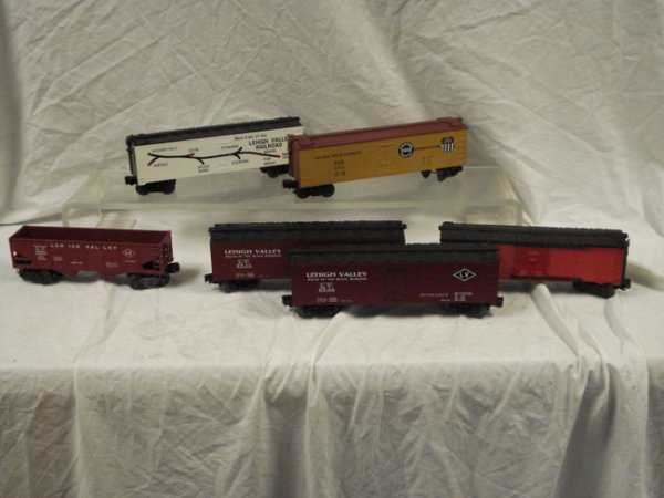BOX OF ASSORTED LEIGH VALLEY RAIL CARS: BOX OF ASSORTED LEIGH VALLEY RAIL CARS