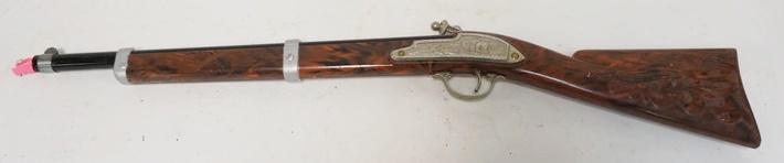 ANTIQUE TOY HUBLEY TOY BUFFALO RIFLE: ANTIQUE TOY HUBLEY TOY BUFFALO RIFLE