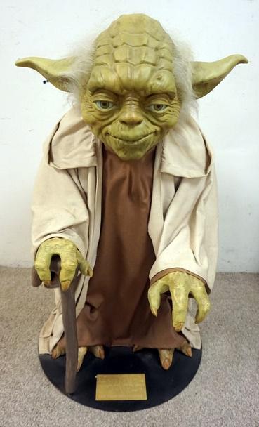 STAR WARS YODA LIFE SIZE STATUE: LIFE SIZE STAR WARS YODA, THE PHAMTON MENACE