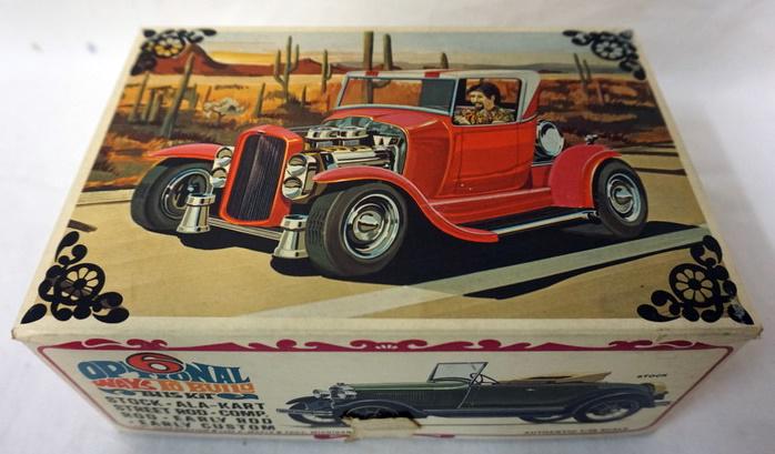 AMT MODEL KIT 1929 FORD MOD ROD ROADSTER: AMT MODEL KIT 1929 FORD MOD ROD MODEL A ROADSTER, KITS ARE POSSIBLY COMPLETE, NOT GUARANTEED