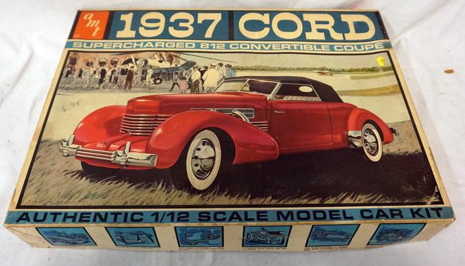 AMT MODEL CAR KIT 37 CORD: AMT MODEL CAR KIT, 1937 CORD 1:12. KITS ARE POSSIBLY COMPLETE, NOT GUARANTEED