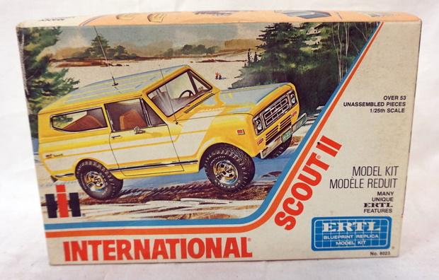 ERTL INTERNATIONAL SCOUT MODEL KIT: ERTL INTERNATIONAL SCOUNT MODEL KIT, KITS ARE POSSIBLY COMPLETE, NOT GUARANTEED