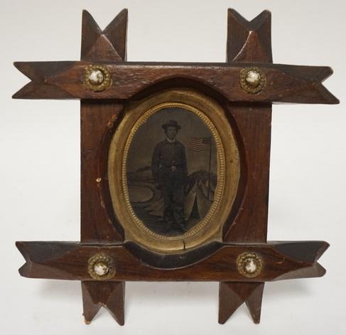 IMAGE OF CIVIL WAR SOLDIER WITH HAND COLORED AMERICAN (1 of 4)