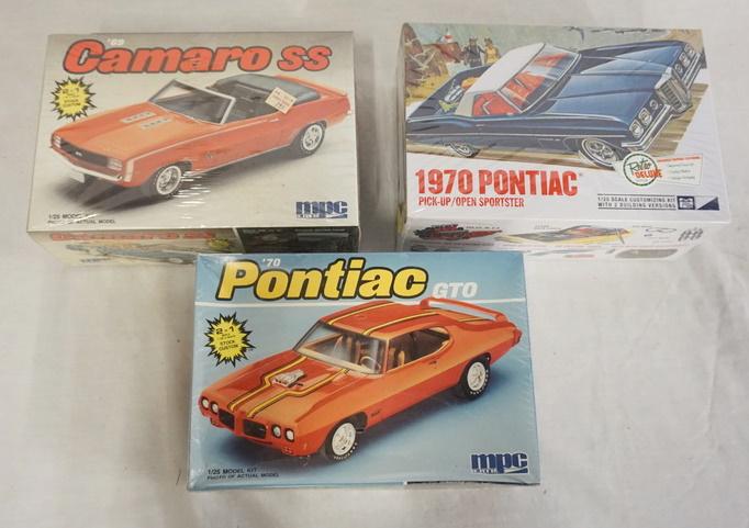 LOT OF 3 MPC/MPC ERTL MODEL CAR KITS (1 of 3)