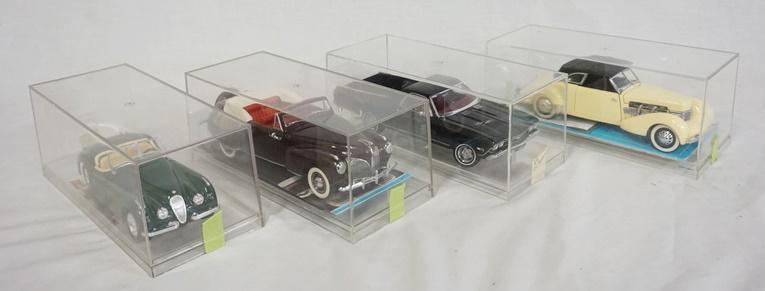 LOT OF 4 DIE CAST MODELS OF VINTAGE CARS (1 of 4)
