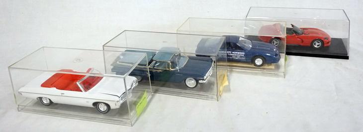 LOT OF 4 BUILT MODEL KITS OF VINTAGE CARS: LOT OF FOUR BUILT MODEL KITS OF VINTAGE CARS INCLUDING A CPC NORWOOD COMMEMORATIVE 1922-1987 LIMITED EDITION PROMOTIONAL 1987 IROC MODEL W/ COA, A 1960 EL CAMINO, A 1992 VIPER & A 1969 CHEVROLET IMPAL