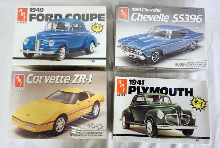 LOT OF 4 AMT ERTL MODEL CAR KITS. SEALED IN BOX (1 of 2)