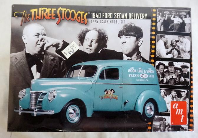 The Three Stooges Larry Polar Lights Model Kit 5061
