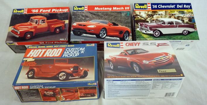 LOT OF 5 REVELL MODEL CAR KITS (1 of 2)