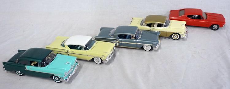 LOT OF 5 BUILT MODEL KITS OF VINTAGE CARS (1 of 4)