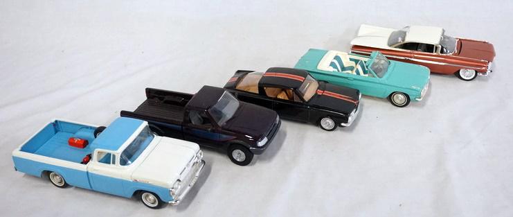 LOT OF 5 BUILT MODEL KITS OF VINTAGE CARS/TRUCKS (1 of 4)