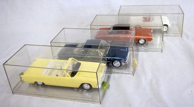 LOT OF 4 BUILT MODEL KITS OF VINTAGE CARS (1 of 4)