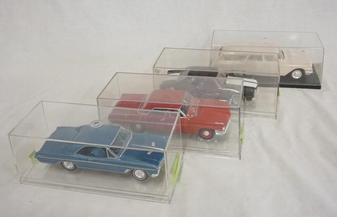 LOT OF 4 BUILT MODEL KITS OF VINTAGE CARS (1 of 4)