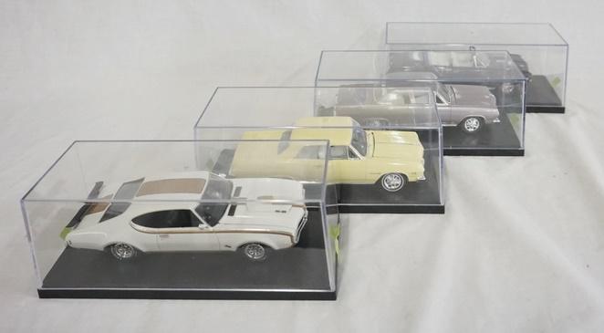 LOT OF 4 BUILT MODEL KITS OF VINTAGE CARS (1 of 4)