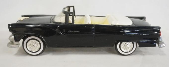 AMT PROMOTIONAL FORD SUNLINER MODEL CAR (1 of 6)