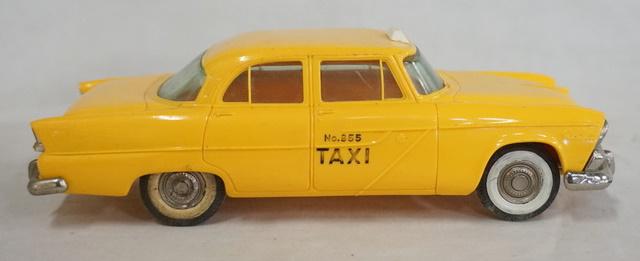 PROMOTIONAL PLYMOUTH BELVEDERE TAXI MODEL (1 of 5)