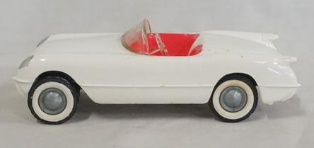 VINTAGE CORVETTE PROMO MODEL CAR (1 of 5)