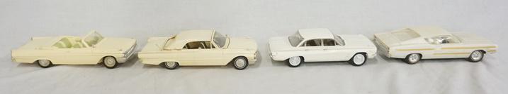 LOT OF 4 BUILT MODEL KITS OF VINTAGE CARS (1 of 3)