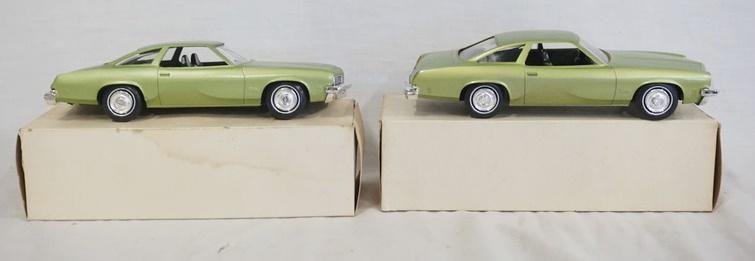 LOT OF 2 JO-HAN PROMOTIONAL MODEL CARS: LOT OF TWO JO-HAN PROMOTIONAL MODEL CARS BOTH ARE 1974 OLDSMOBILE CUTLASS. BOTH COME IN BOXES.