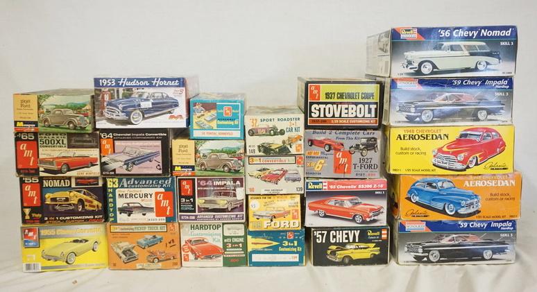 LOT OF 25 EMPTY MODEL CAR KIT BOXES: LOT OF 25 EMPTY MODEL CAR KIT BOXES