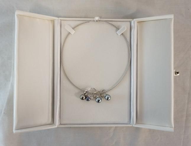 SIBANI JOAILLIER PARIS PEARL NECKLACE SET (1 of 3)