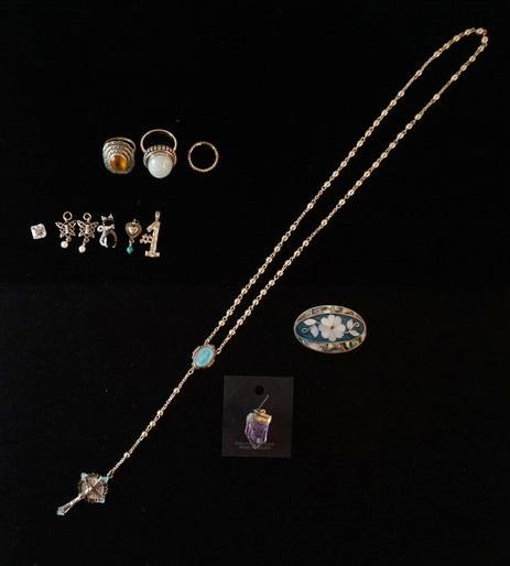 LOT OF MOSTLY STERLING SILVER JEWELRY (1 of 7)