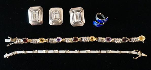 VINTAGE JEWELRY LOT (1 of 5)