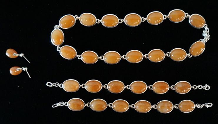 STERLING SILVER CORAL JEWELRY: STERLING SILVER CORAL OR MOONSTONE TYPE JEWELRY, NECKLACE, BRACELET AND EARRINGS