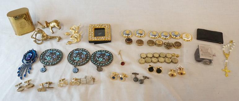 LOT OF MISC. ITEMS INCLUDING CUFF LINKS (1 of 5)