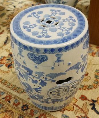 ASIAN BLUE & WHITE GARDEN SEAT: ASIAN BLUE & WHITE GARDEN SEAT, 17 1/2 IN HIGH, 11 1/2 IN TOP DIAMETER