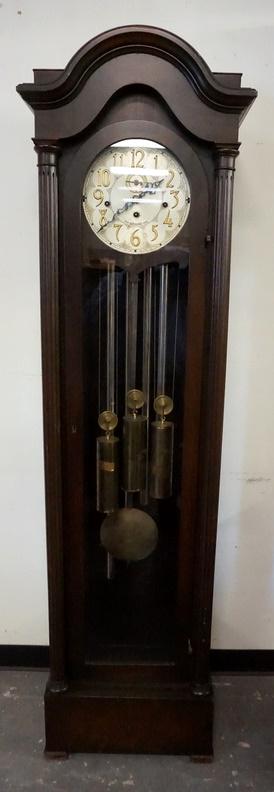 JACQUES TALL CASE CLOCK: JACQUES TALL CASE CLOCK, HAS AN ARCHED TOP & FLUTED 3/4 COLUMNS, 20 3/4 IN WIDE X 75 IN HIGH