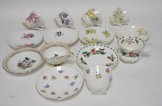 GROUP OF 7 BONE CHINA CUPS AND SAUCERS: GROUP OF 7 BONE CHINA CUPS AND SAUCERS, 2 CUPS HAVE TEA STAINS INSIDE