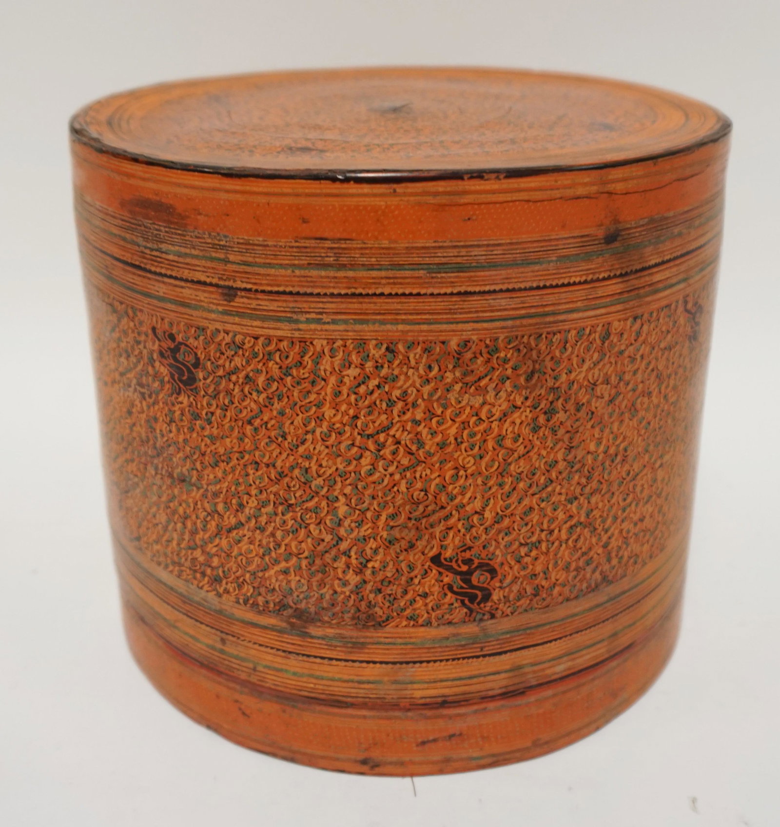 BURMESE LACQUERED BETEL BOX: BURMESE LACQUERED BETEL BOX, 8 1/4 IN X 7 1/4 IN, DAMAGE TO EXTERIOR