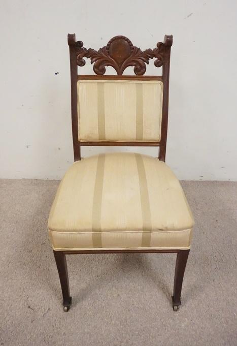 FANCY VICTORIAN UPHOLSTERED SIDE CHAIR (1 of 3)
