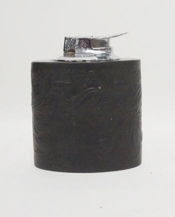 ROSENTHAL BJORN WIINBLAD STUDIO LINE LIGHTER: ROSENTHAL BJORN WIINBLAD STUDIO LINE LIGHTER. 4 IN H