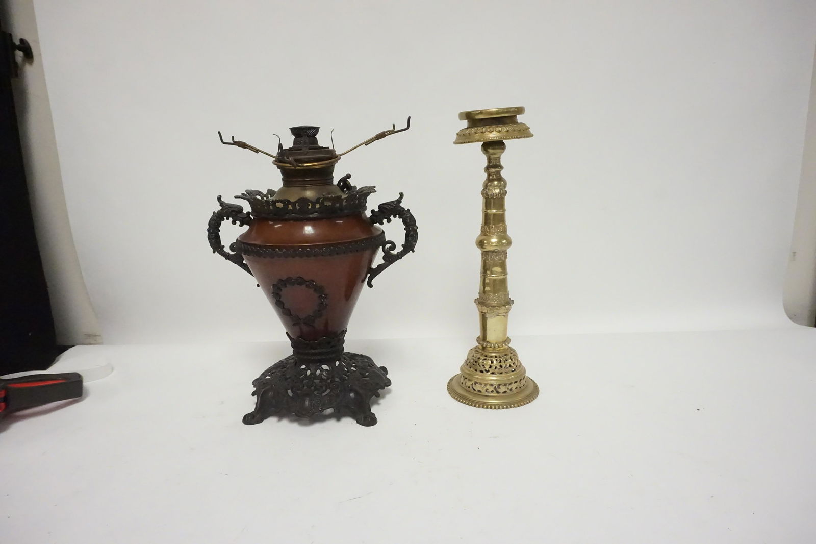 MILLER VICTORIAIN PARLOR LAMP & A BRASS CANDLESTICK (1 of 2)