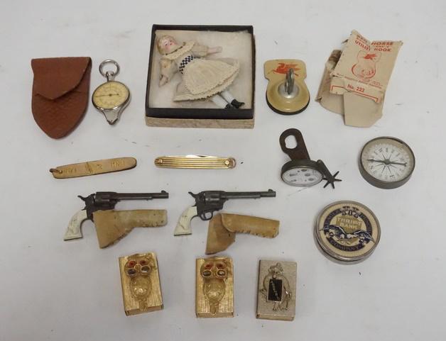 GROUP OF INTERESTING SMALLS (1 of 4)