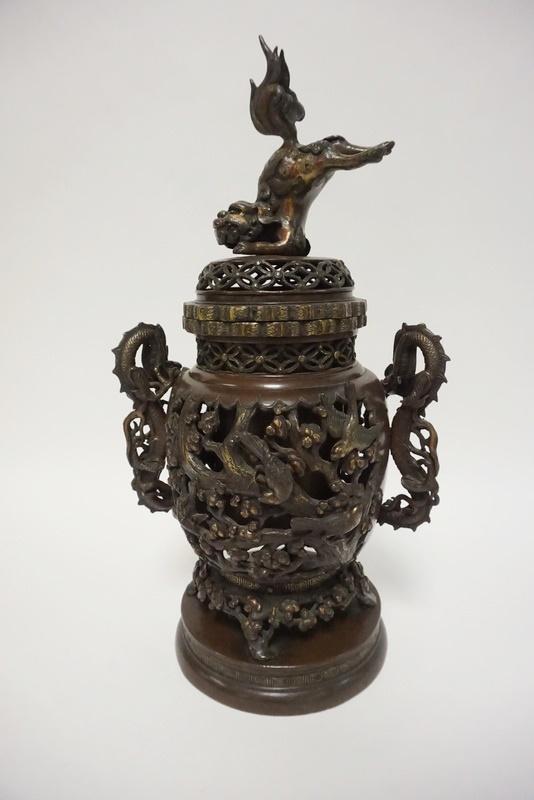LARGE BRONZE SENSOR, LION FINIAL: LARGE BRONZE SENSOR, LION FINIAL, DRAGON HANDLES, HAS INSERT, ONE HANDLE LOOSE, 18 1/4 IN HIGH