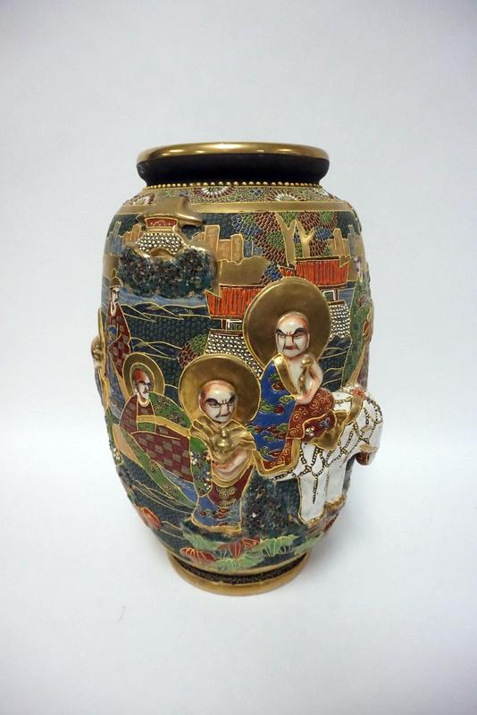 LARGE SATSUMA VASE (1 of 7)