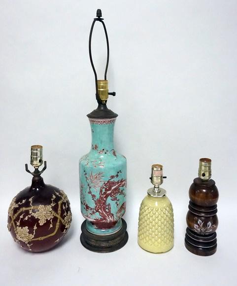 LOT OF 4 TABLE LAMPS (1 of 5)