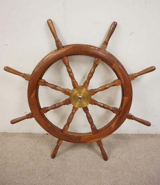 WOODEN CAPTAINS SHIP WHEEL (1 of 3)
