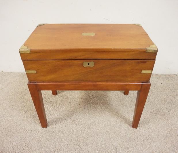 ANTIQUE WALNUT LAP DESK (1 of 4)