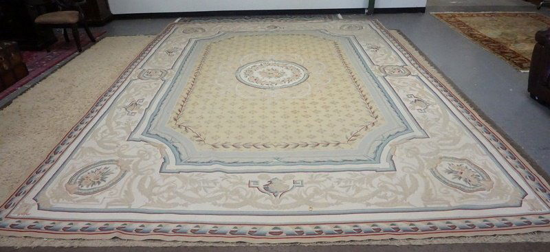 ROOM SIZE ABUSSON RUG (1 of 4)
