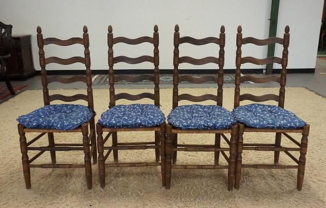 LOT OF 4 RUSH SEAT CHAIRS (1 of 2)