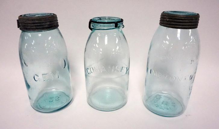 LOT OF 3 LARGE CANNING JARS (1 of 3)